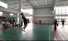 常在河边走哪有不湿鞋，恰尔汗奥卢国米生涯首次点球被扑